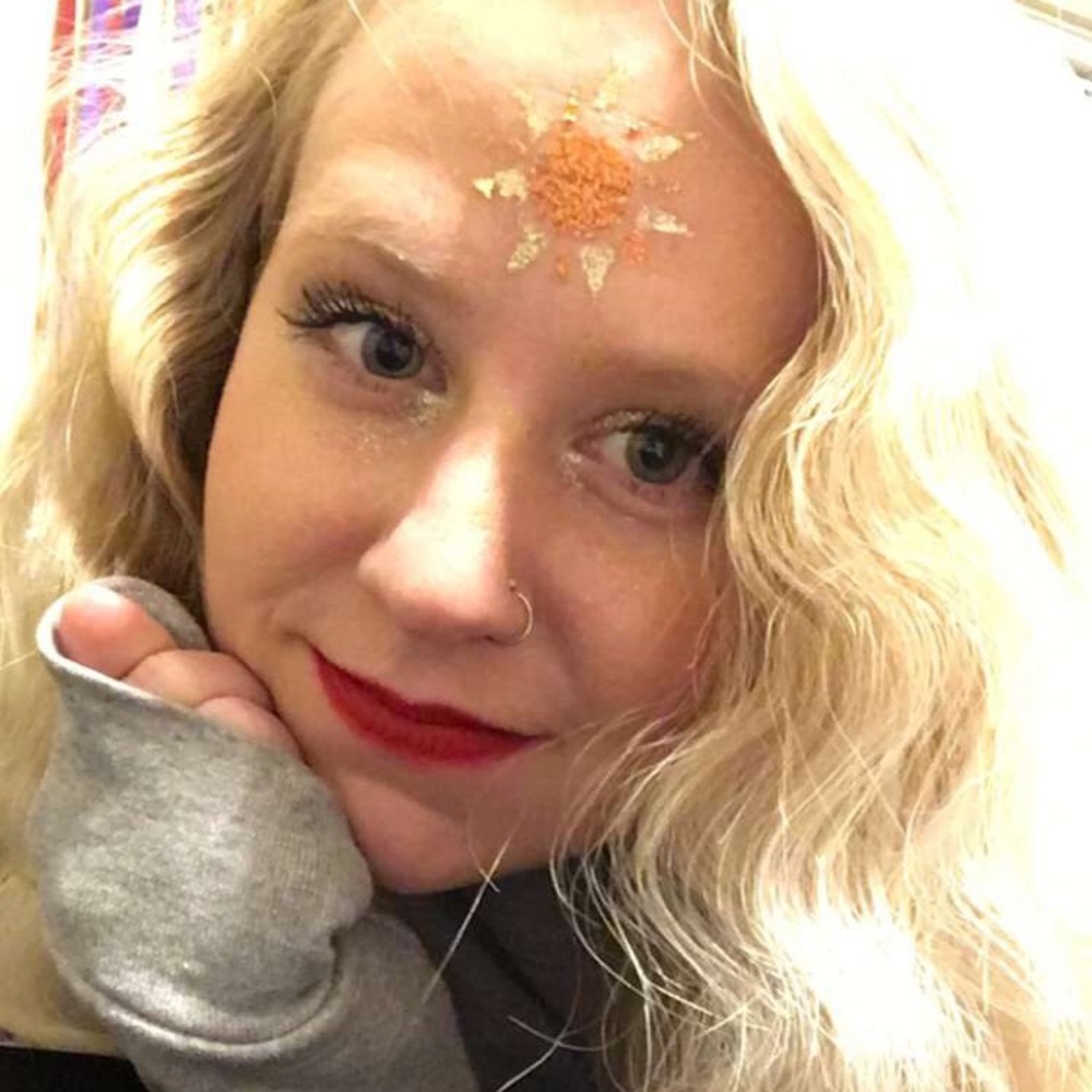 Meet your Posher, Stephanie